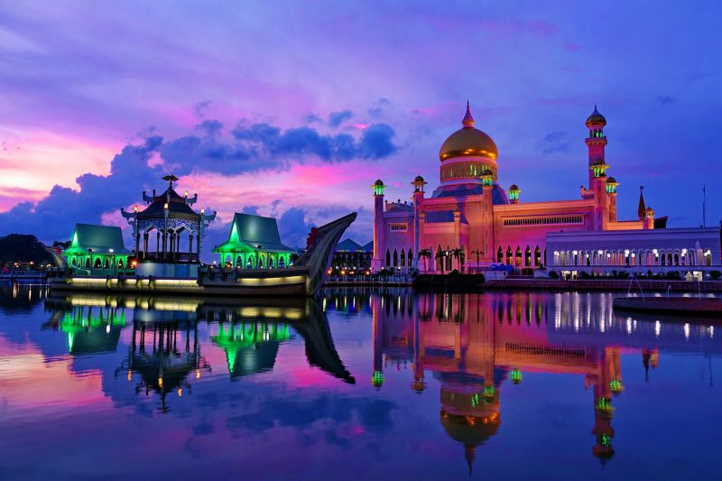 Tat Kwong Ip Brunei Night