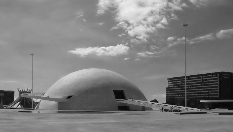 Brasilia Niemeyer Anneau De Saturne, Defossemont - Pomponne  Noelle , France